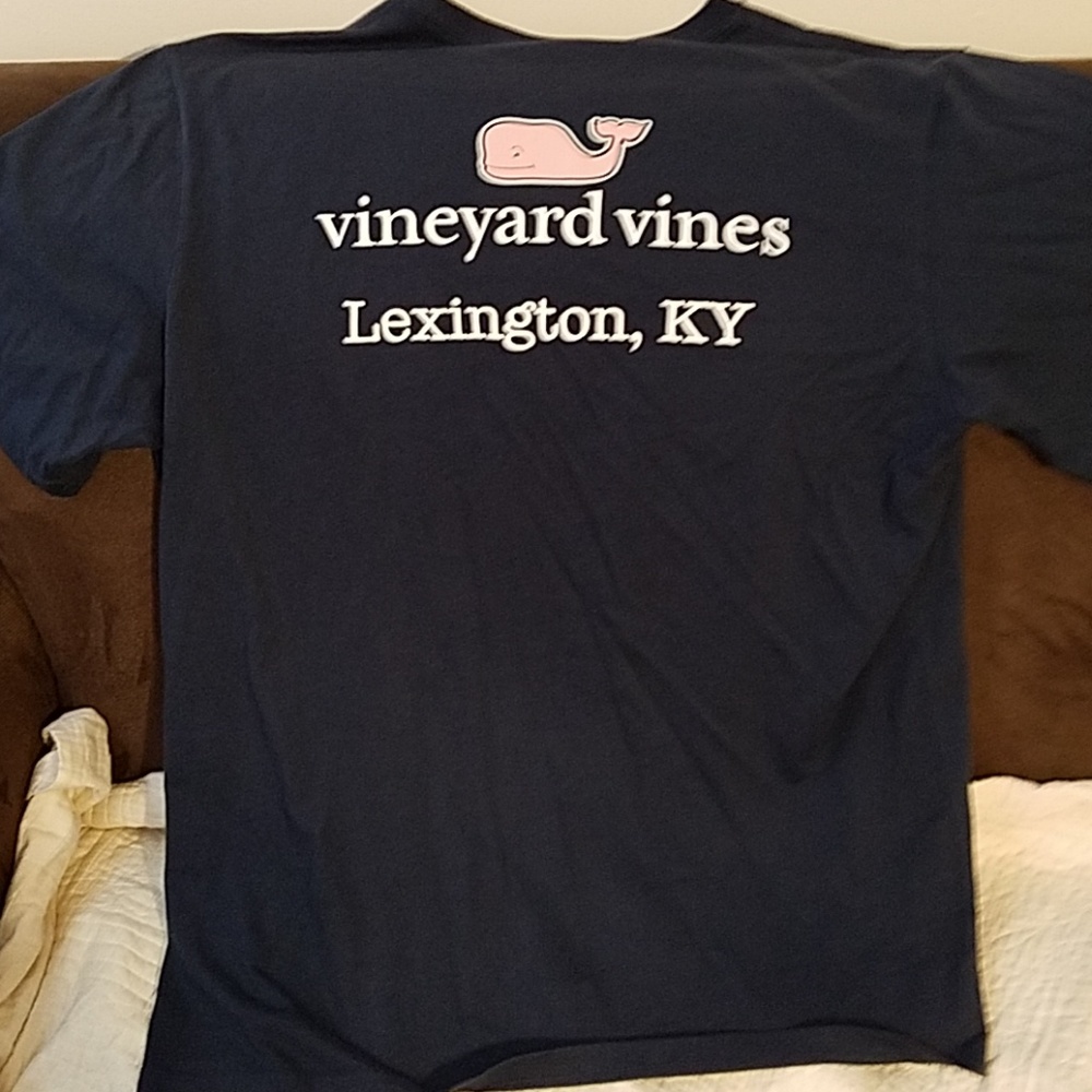Vineyard Vines T-shirt Large